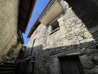 Lago Como Plesio Casa con Balcone e Vista Lago rid-1