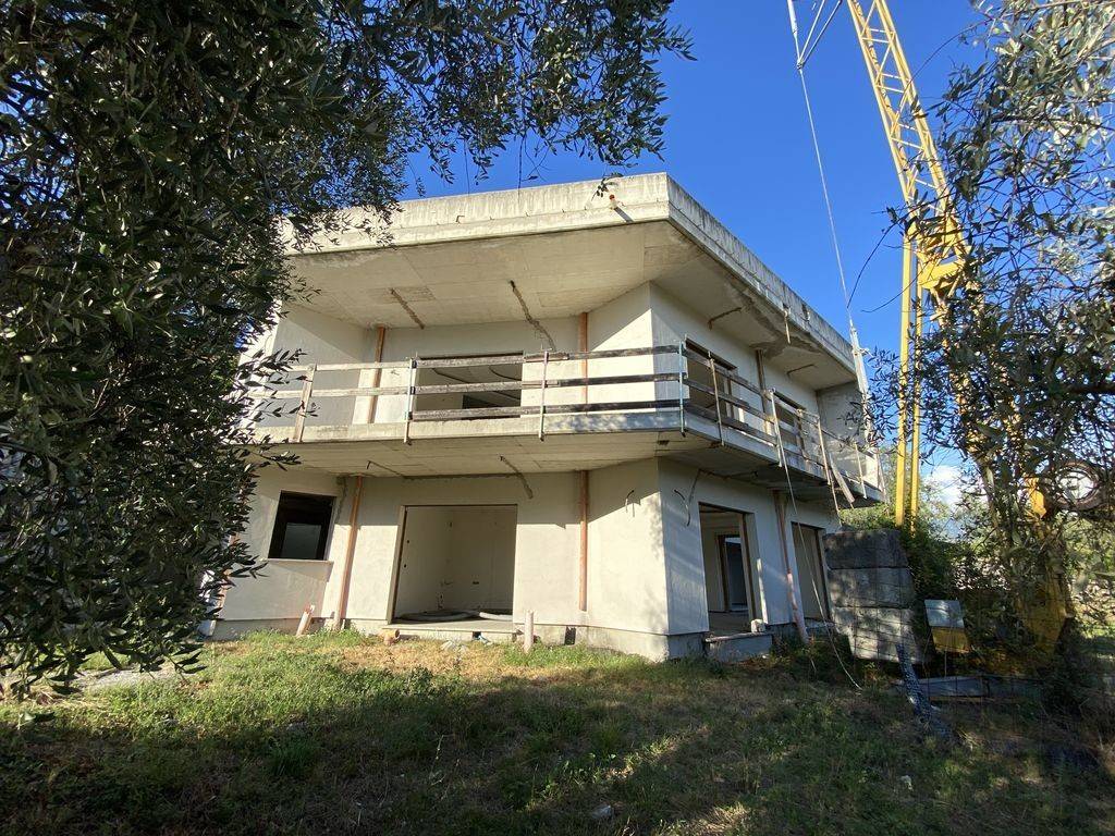 Lago Como Tremezzo Villa con Terrazzo e Vista Lago rid-1