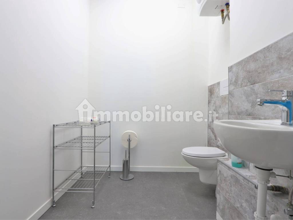 bagno ufficio 4