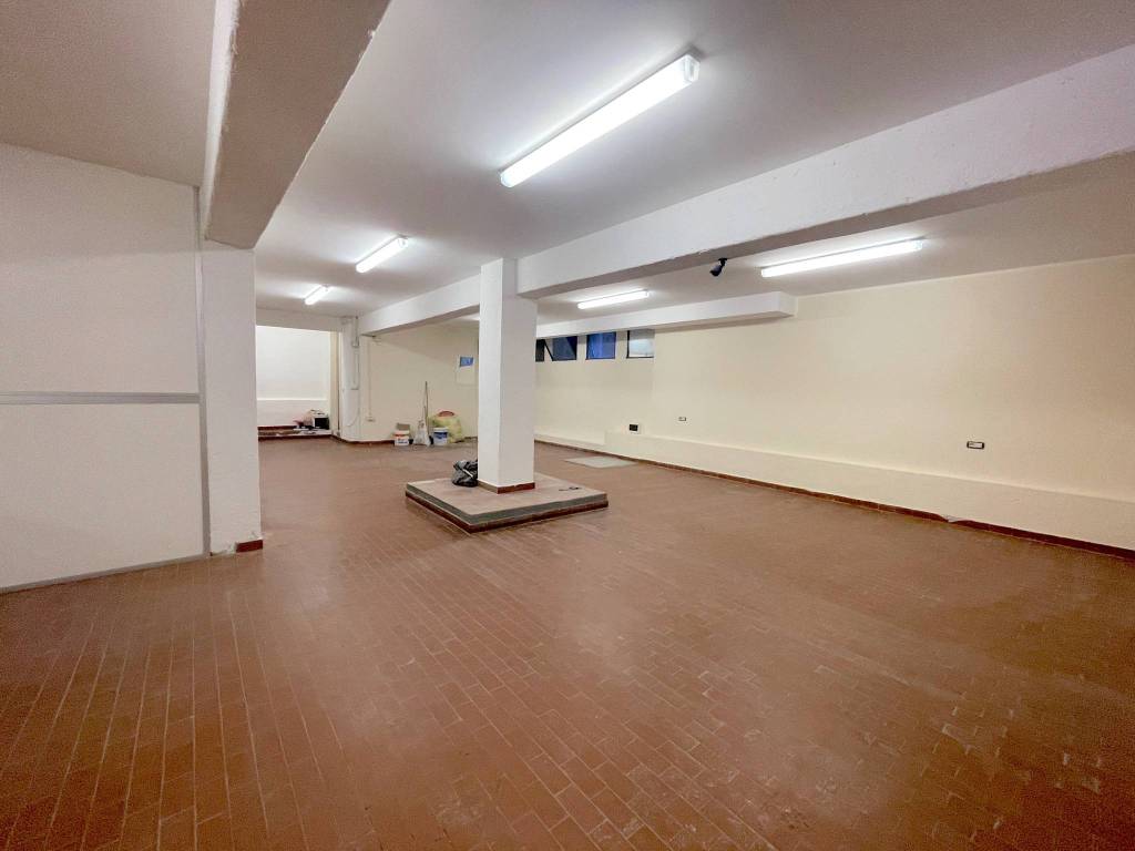 Magazzino Deposito via Zuara 14, Milano, Rif. 100644935 Immobiliare.it