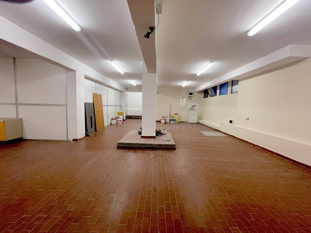 Magazzino Deposito via Zuara 14, Milano, Rif. 100644935 Immobiliare.it