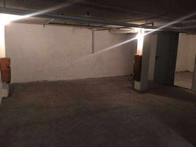 Garage - box 10, marconi, bologna