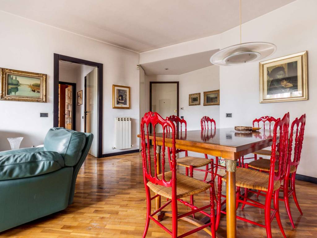 Vendita Appartamento Milano. Quadrilocale in via Caldera 110. Buono ...