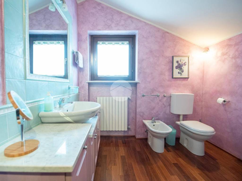 bagno primo piano