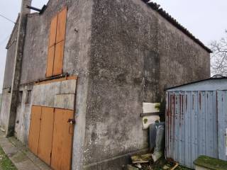 Este - Casa singola con giardino ricovero attrezzi