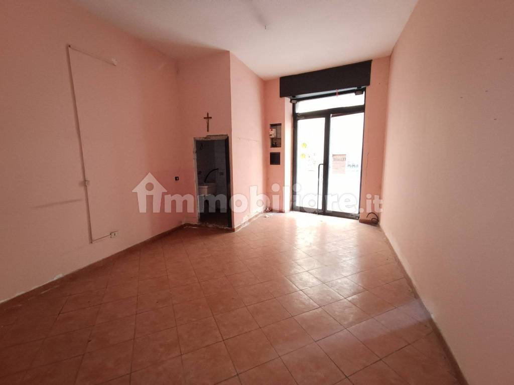 Locale commerciale via Roma, Aversa, Rif. 100730997 Immobiliare.it