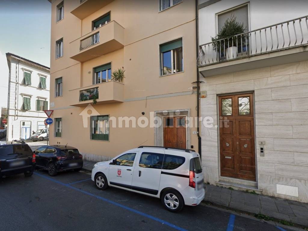 Rent Apartment Pisa. 3room flat in via Giovanni Maria.... Excellent