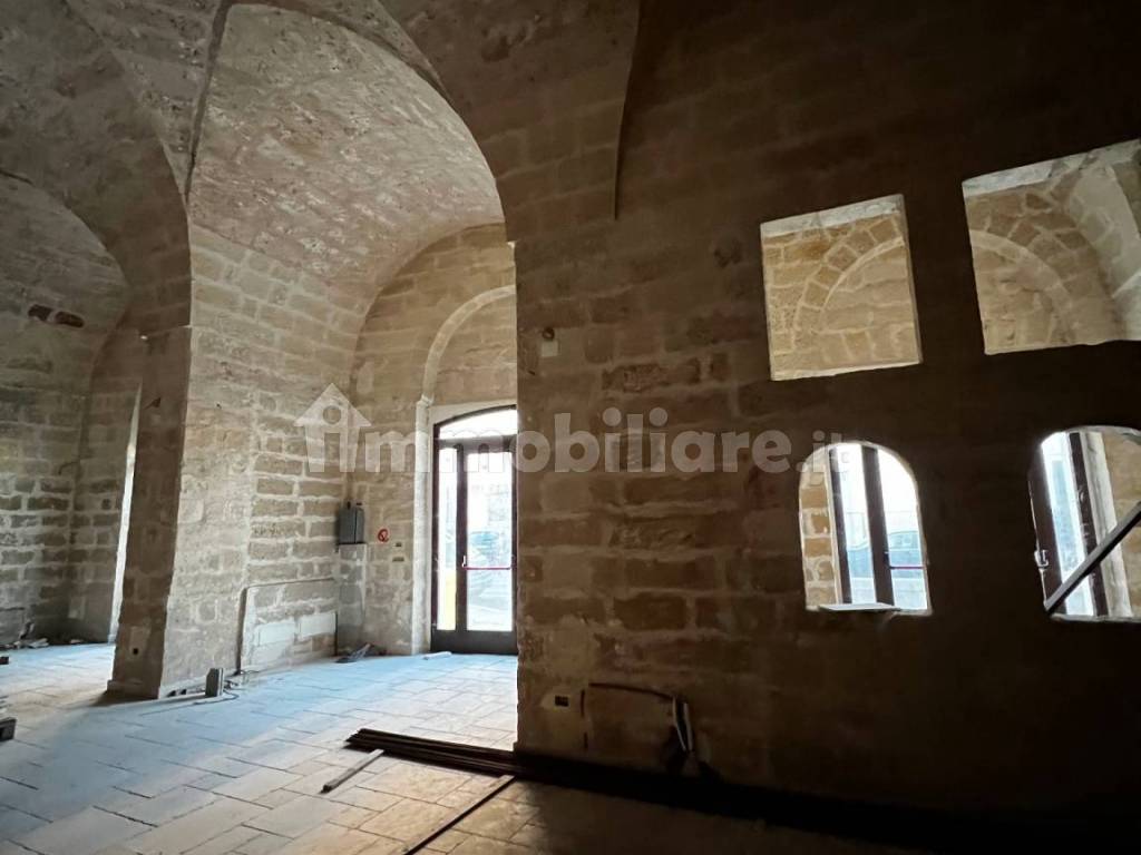 Attività commerciale via Lequile 37, Lecce, Rif. 100860297 Immobiliare.it
