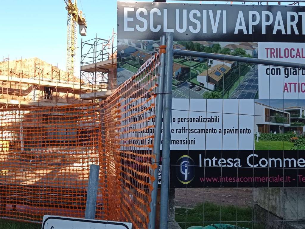 cartello in cantiere