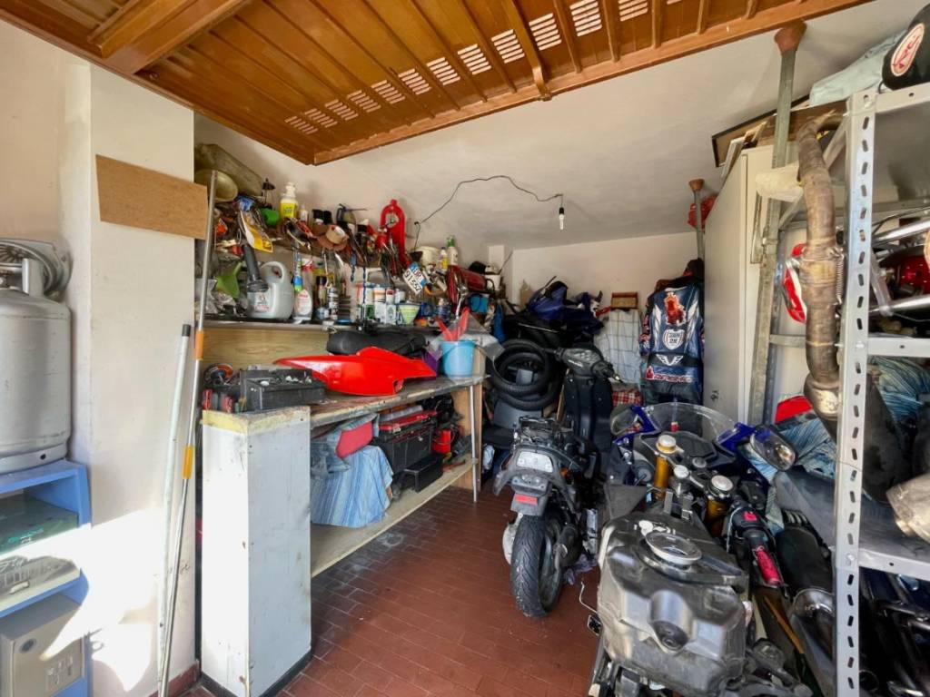 garage