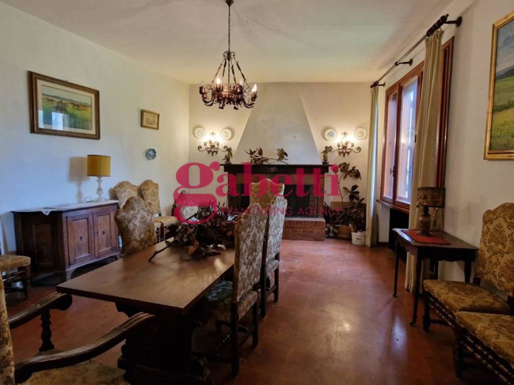 pISA lA vETTOLA VIALE D'ANNUNZIO VILLA SINGOLA 5 CAMERE GIARDINO_19.jpg