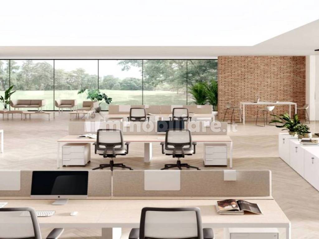 Locale commerciale via Francesco Valagussa, Roma, rif. 100916865