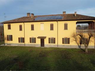 VENDESI VILLA QUATTROCENTESCA