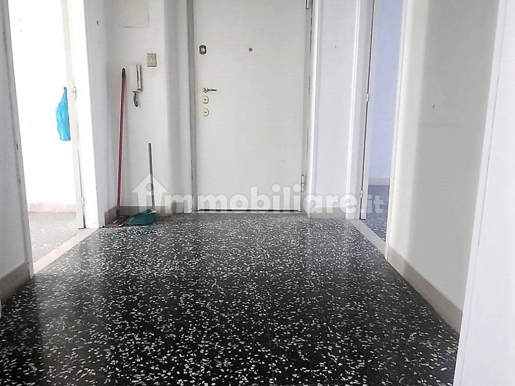 Vendita Appartamento Taranto. Quadrilocale in via Quinto Ennio 14. Da ristrutturare, quarto