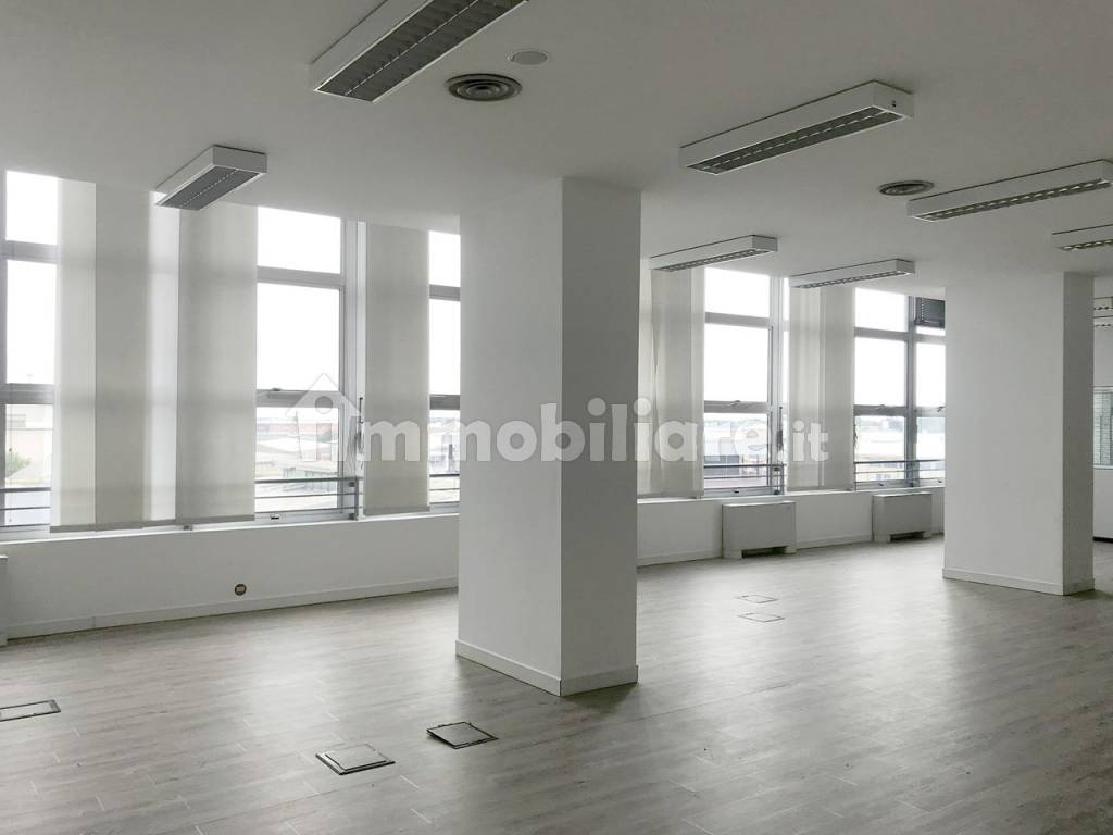 Ufficio Studio via Gaudenzio Fantoli 7, Milano, Rif. 100996387 Immobiliare.it
