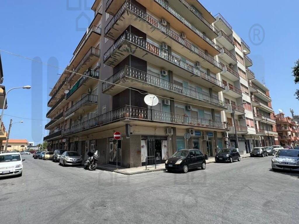 Vendita Appartamento Trilocale in Piazza Trento