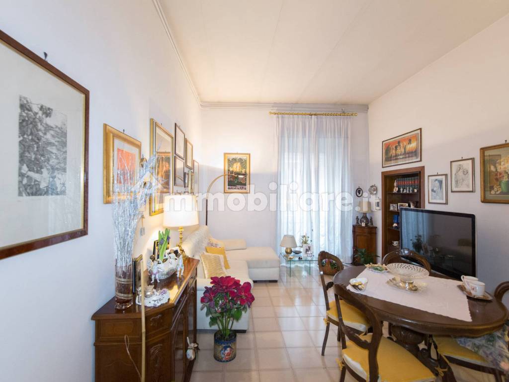 Vendita Appartamento Roma. Quadrilocale in via del Monte Oppio. Da ristrutturare, terzo piano Vendita Appartamento Roma. Quadrilocale in via del Monte Oppio. Da ristrutturare, terzo piano