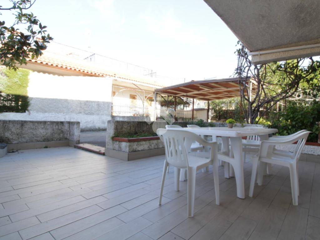 patio anteriore