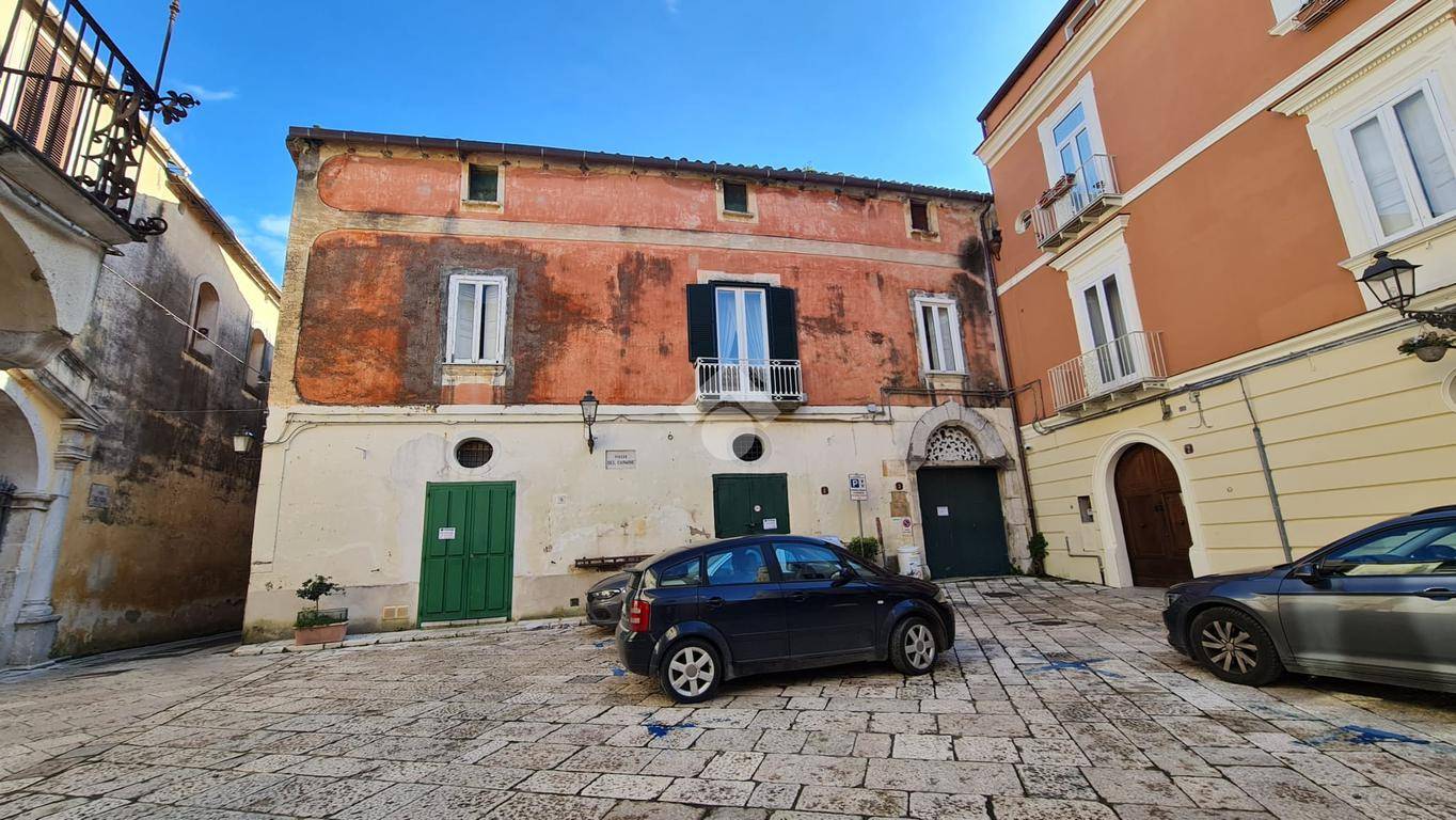 Palazzo - Edificio in vendita a Sant'Agata de' Goti