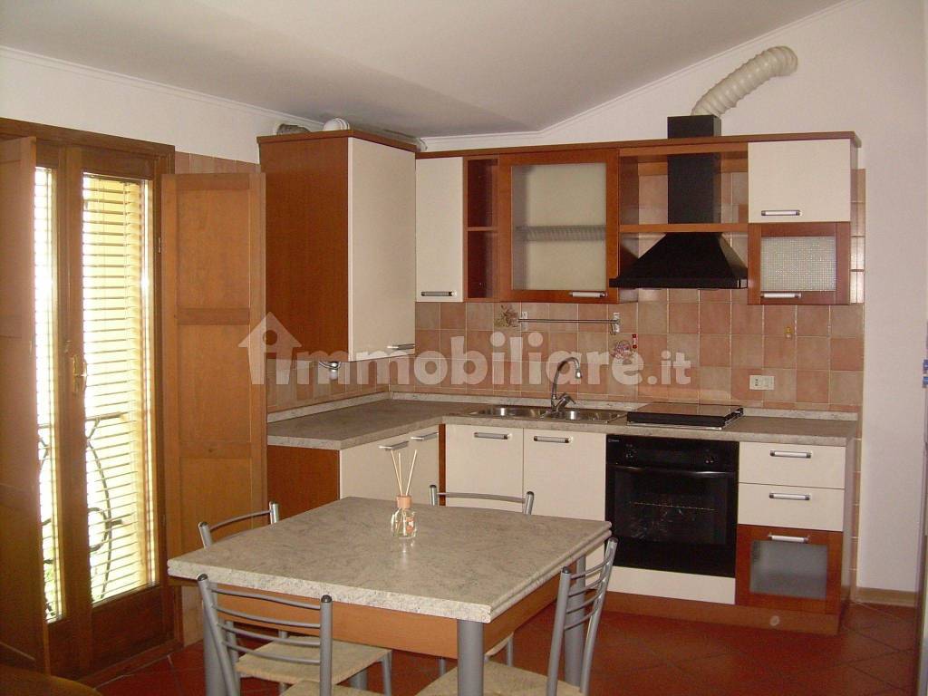 Affitto Appartamento Castel Bolognese. Trilocale in via Pallantieri 6. Ottimo stato, secondo Affitto Appartamento Castel Bolognese. Trilocale in via Pallantieri 6. Ottimo stato, secondo