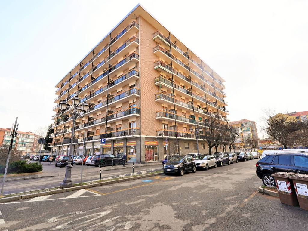 Vendita Appartamento Orbassano. Trilocale in via Ippolito Nievo. Ottimo  stato, piano rialzato, con balcone, riscaldamento centralizzato, rif.  101121643