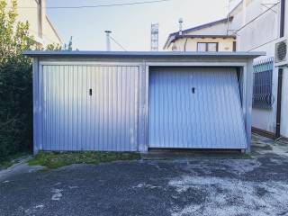 garages