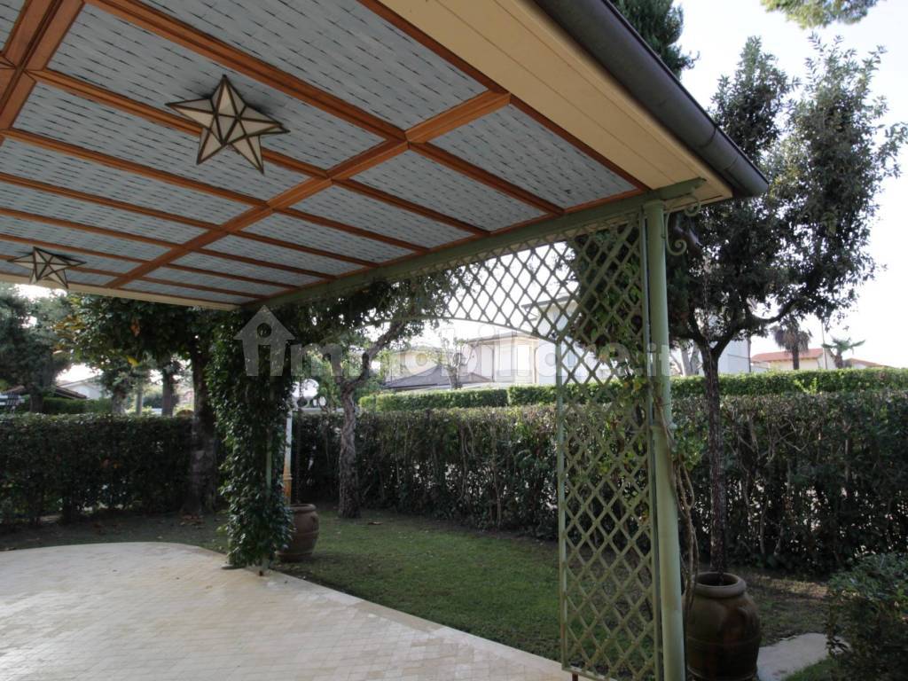 VERANDA