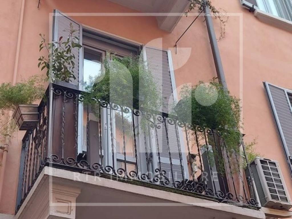 BALCONE