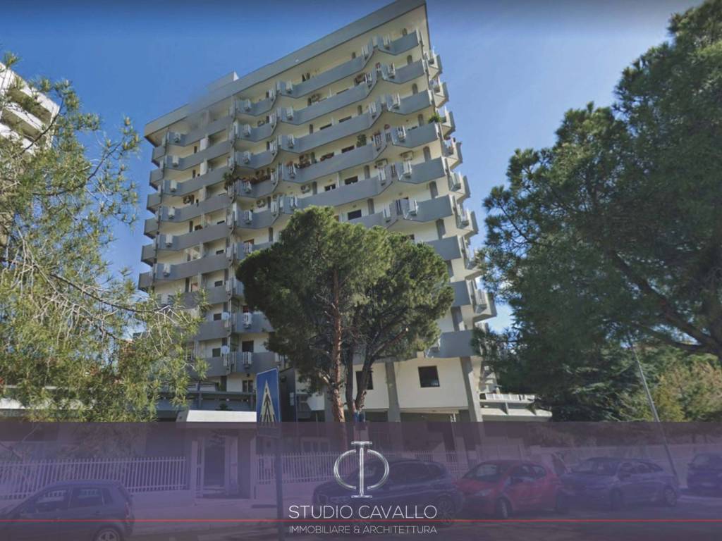 Commercial property via Michele Mitolo 5, Bari, ref. 101301803