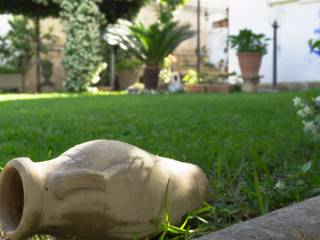 Vendesi apparamento con giardino sulle mura Lecce