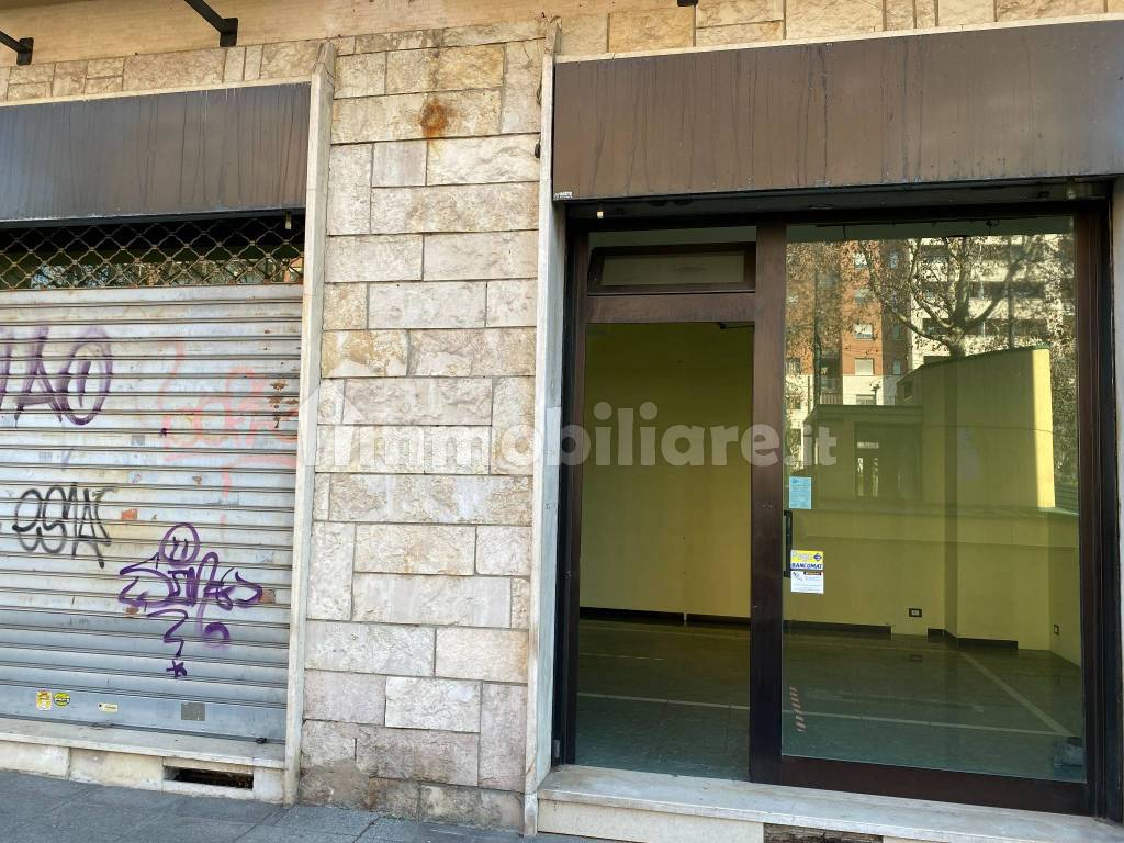 Sumo Corso Unione Sovietica Torino To Locale commerciale corso Unione Sovietica 343/345, Torino, Rif