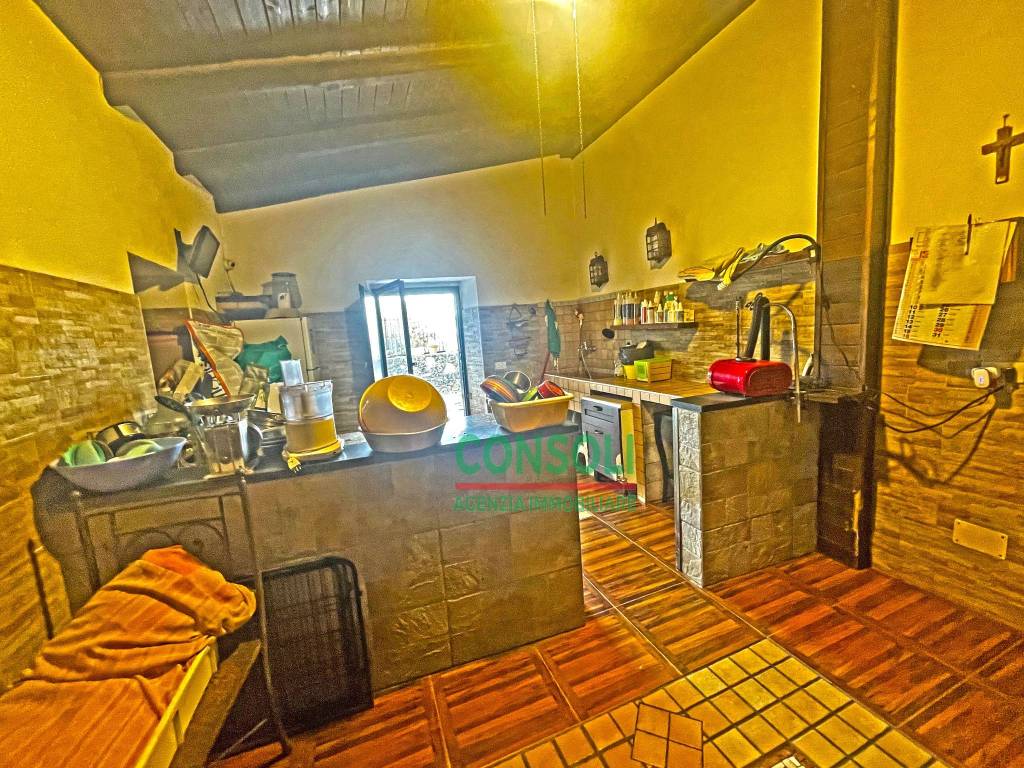 Vendita Rustico in via Vidalba Castiglione di Sicilia. Buono stato