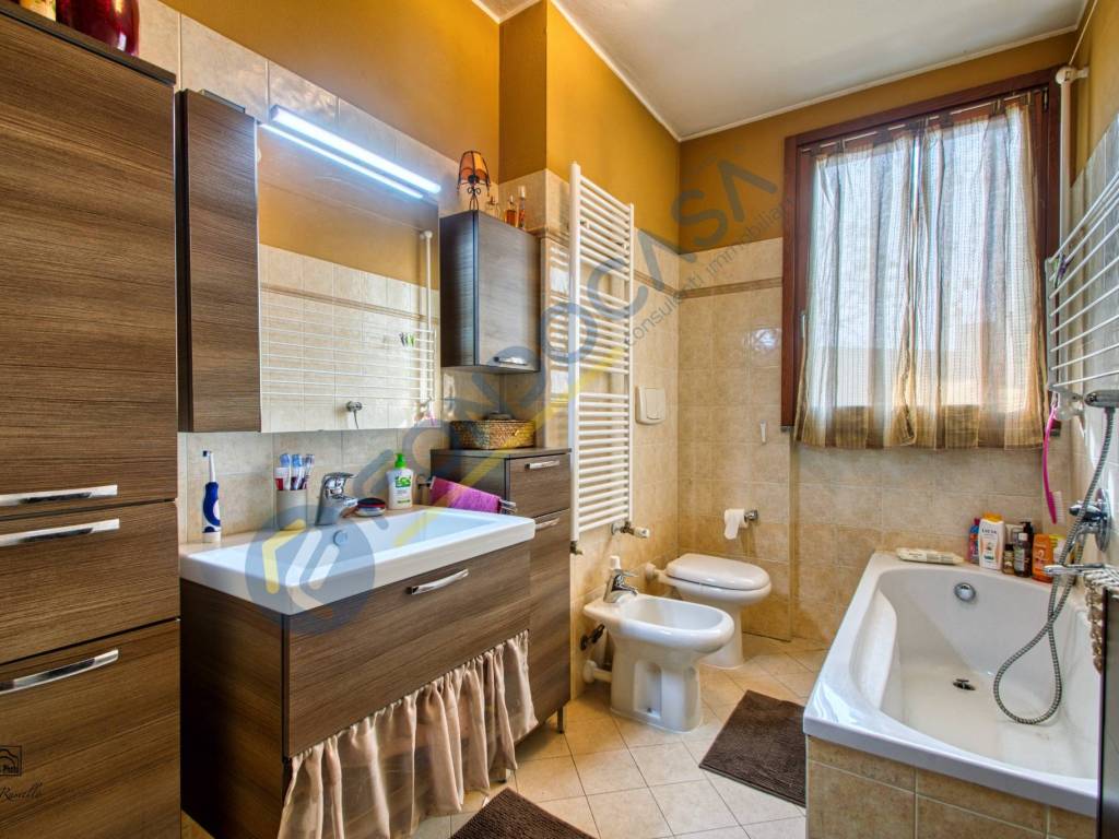 BAGNO FINESTRATO