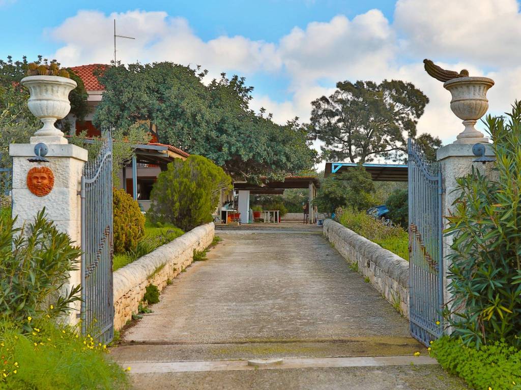 Villa unifamiliare via della strelizia, contrade di marina di ragusa, ragusa