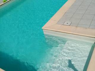 PISCINA 1