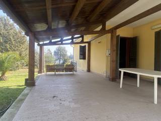 villa con piscina a canicattini bagni   35