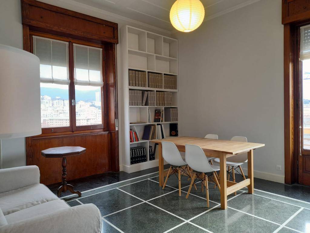 Stanza singola corso monte grappa 13, genova