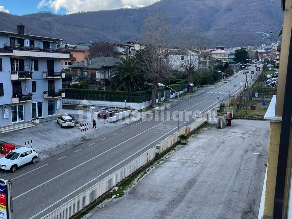 Vendita Appartamento Monteforte Irpino. Quadrilocale in via Taverna  Campanile. Buono stato, secondo piano, riscaldamento autonomo, rif.  101465541