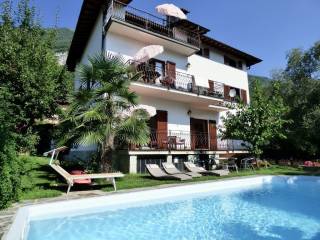 Lago Como Mezzegra Appartamento con Terrazzo e Piscina rid-1