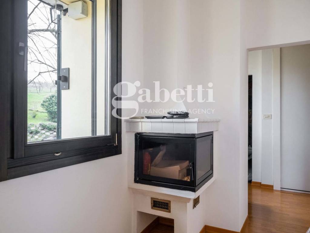 Gabetti Mazzini vende villa a Castel San Pietro-11.jpg