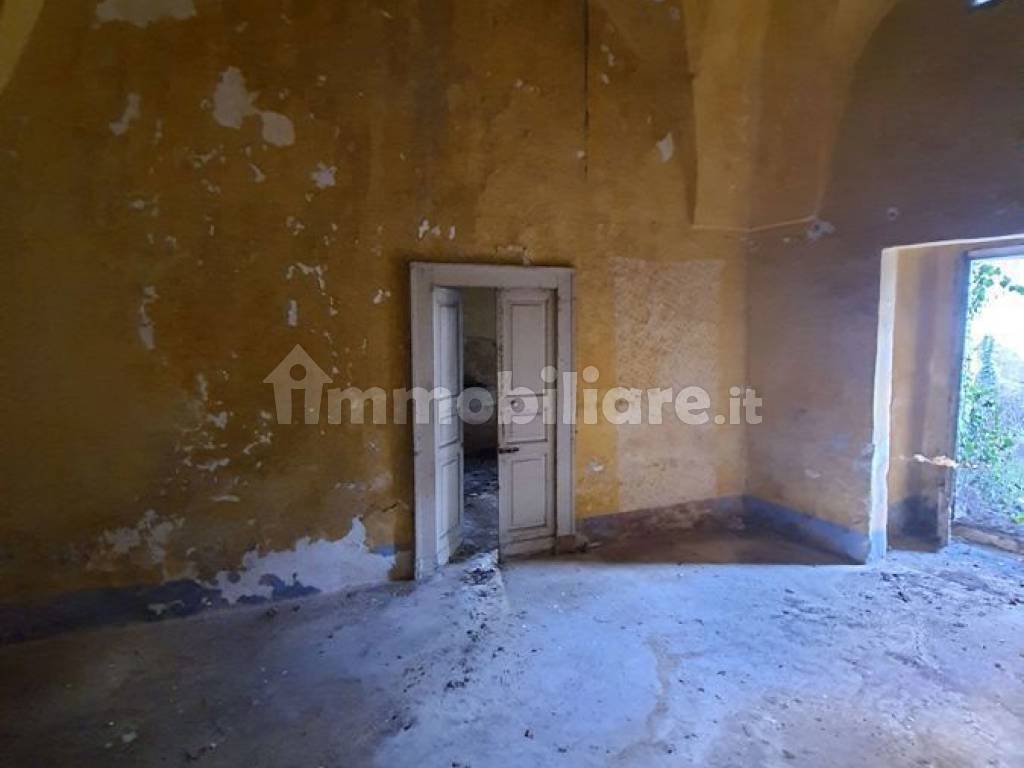 antico palazzo storico nel centro di mellissano Gabetti franchising agency ugento (7).jpg