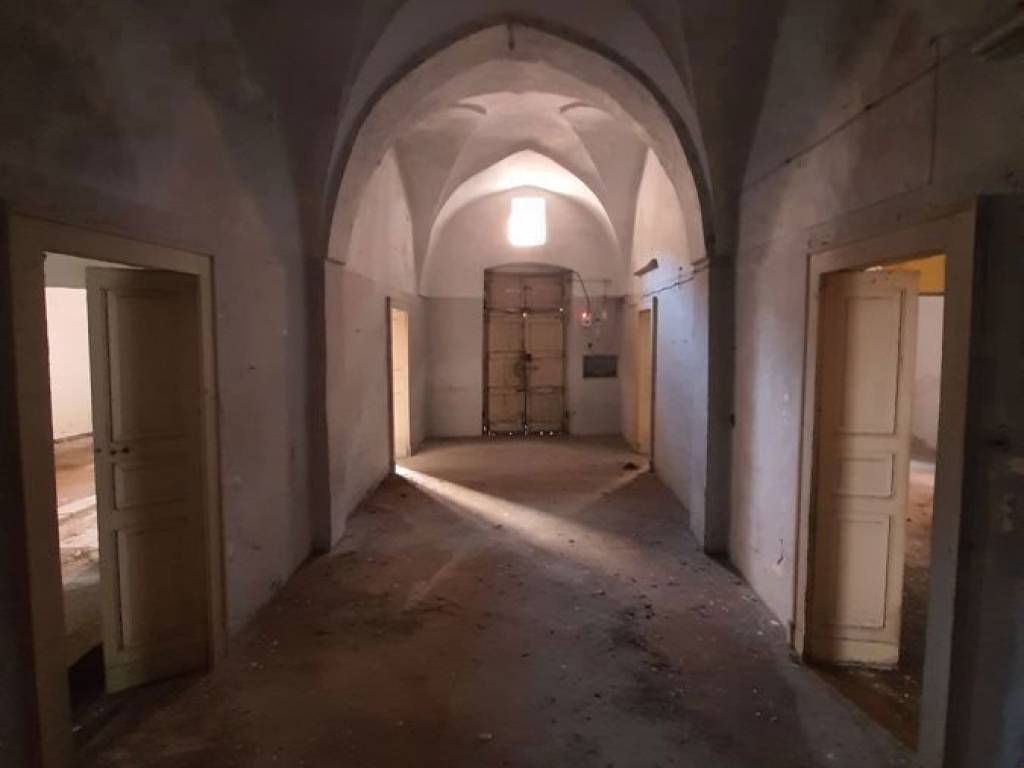 antico palazzo storico nel centro di mellissano Gabetti franchising agency ugento (4).jpg