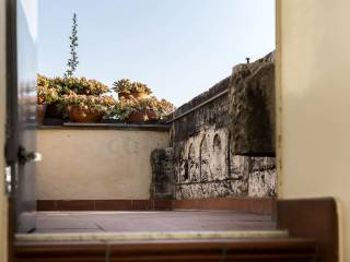 Vendita Terratetto unifamiliare in piazza di Porta Portese Roma. Buono  stato, con terrazza, riscaldamento autonomo, 135 m², rif. 78955641