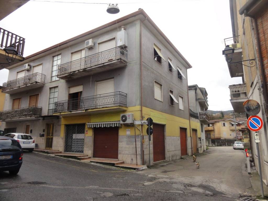 Locale commerciale via antonio gramsci, centro, ceccano