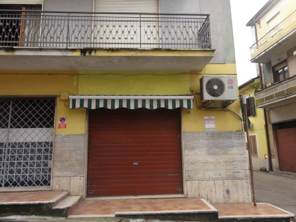 Locale commerciale via Antonio Gramsci, Centro, Ceccano — foto 3