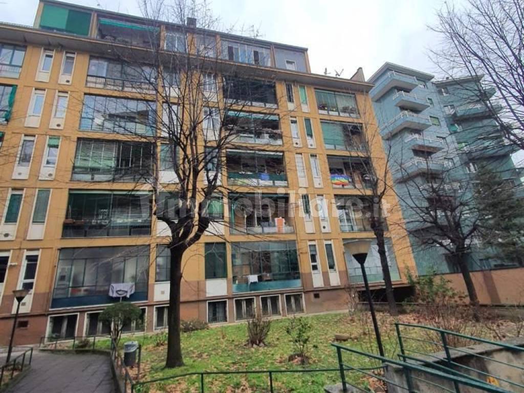 Vendita Appartamento Milano. Trilocale in via