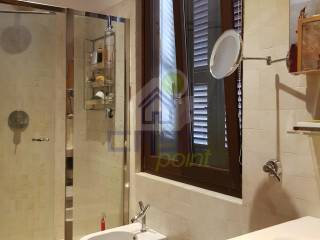 BAGNO P.1° LATO SINISTRO 