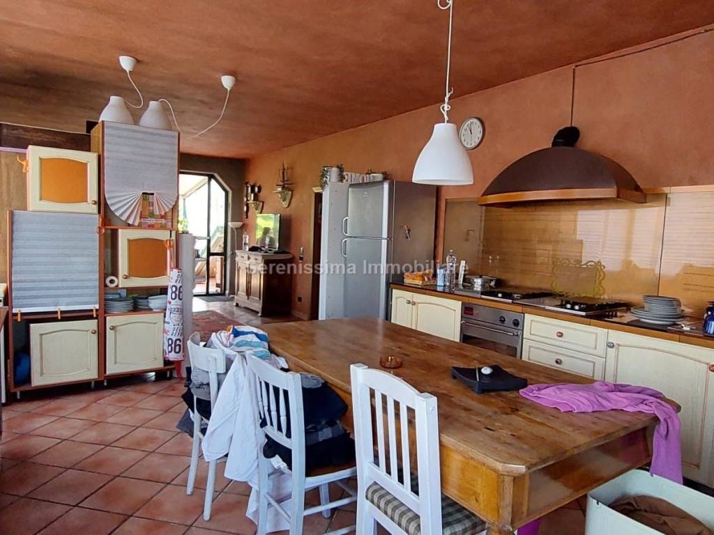 Vendita Villa Unifamiliare Montelabbate Buono Stato Posto Auto Con vendita-villa-unifamiliare-montelabbate-buono-stato-posto-auto-con