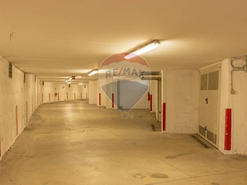 Garage Box via delle Croci 67, Tarquinia, rif. 101617215 Immobiliare.it