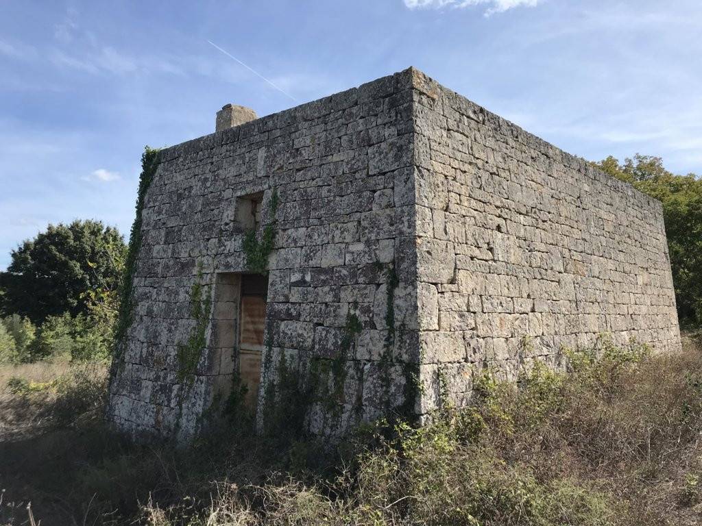 Rustico contrada san salvatore, campanile, fumarola, cavalleriza, ostuni